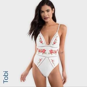 NWT! Tobi White Belong to you Swimsuit size XS